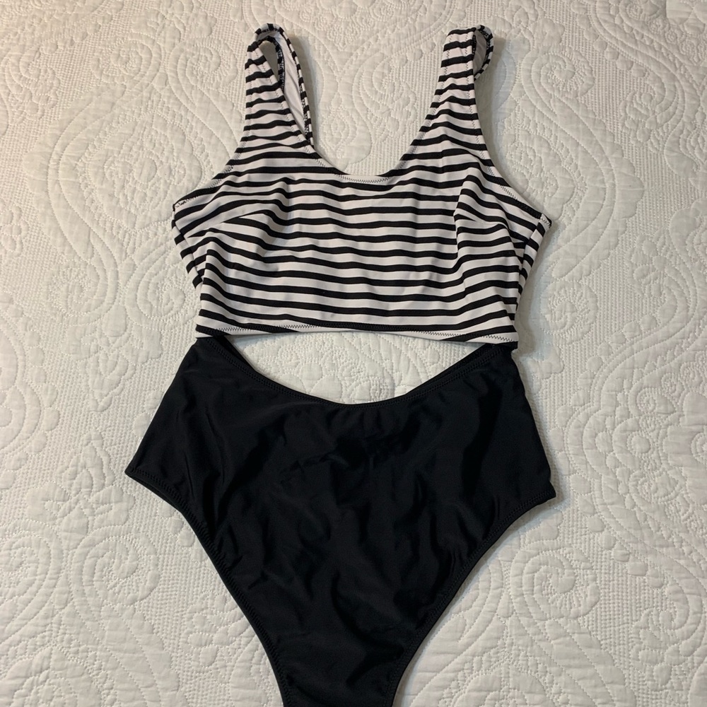 Black & white swimsuit